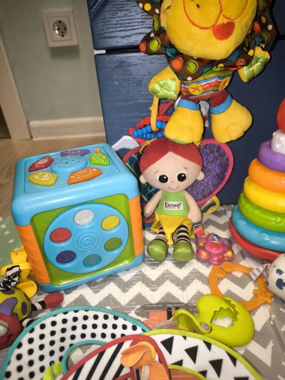 Пакет игрушек для малышей 0+