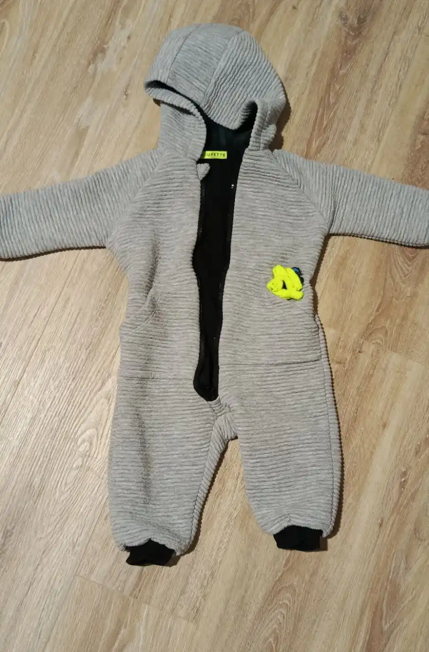 Детский комбинезон б/у на сезон ранняя осень-поздняя весна