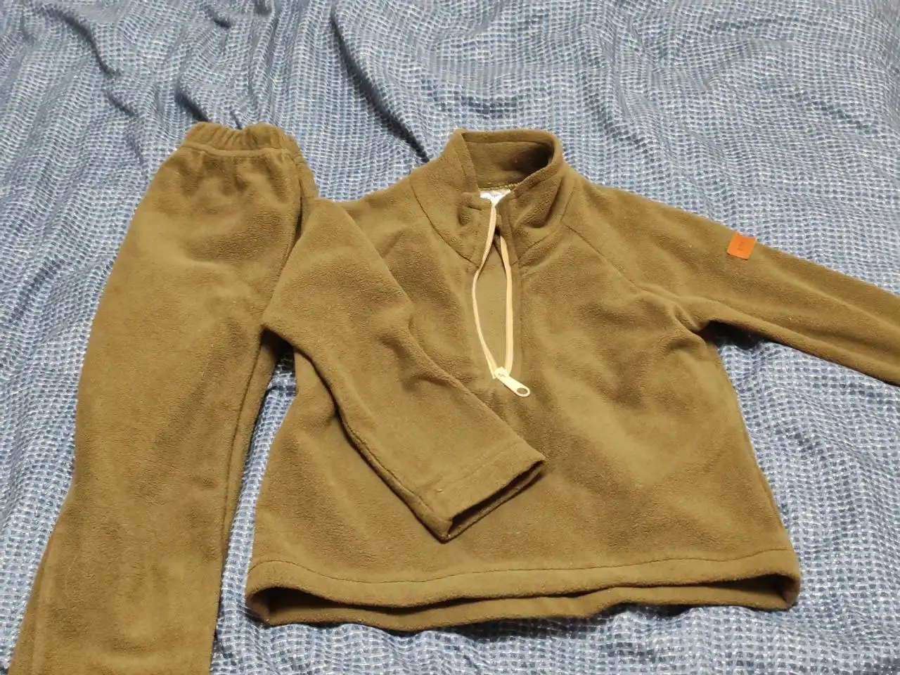 Костюм на флисе размер 92