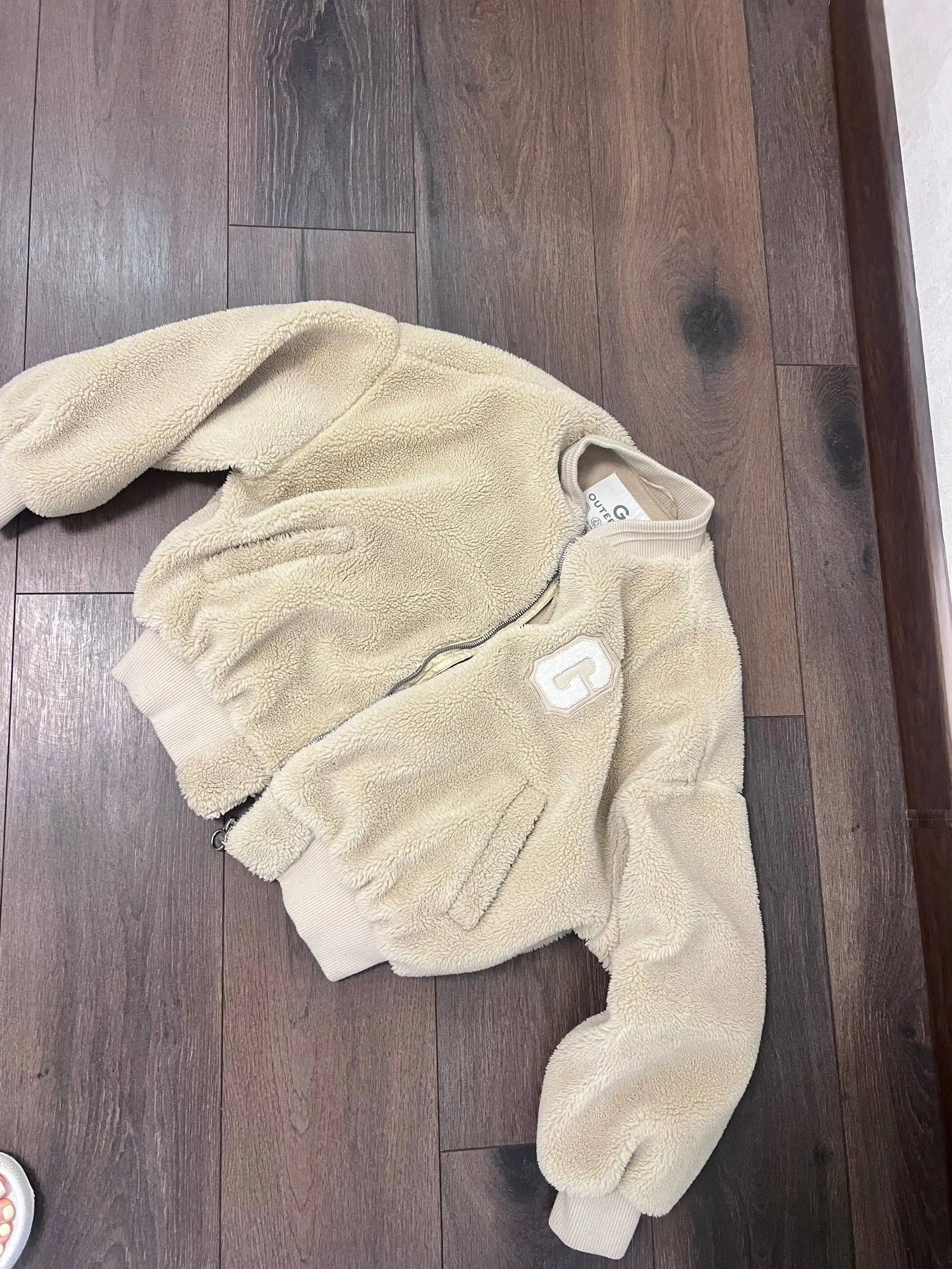 Детская куртка-бомбер Gloria Jeans 10-12 лет