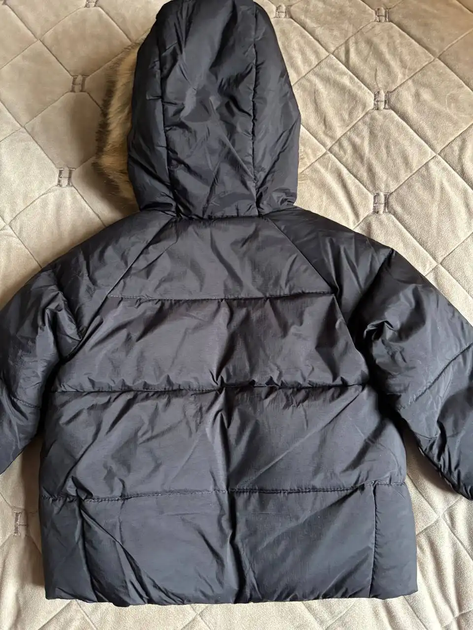 Новый зимний пуховик Zara размер на 2 года