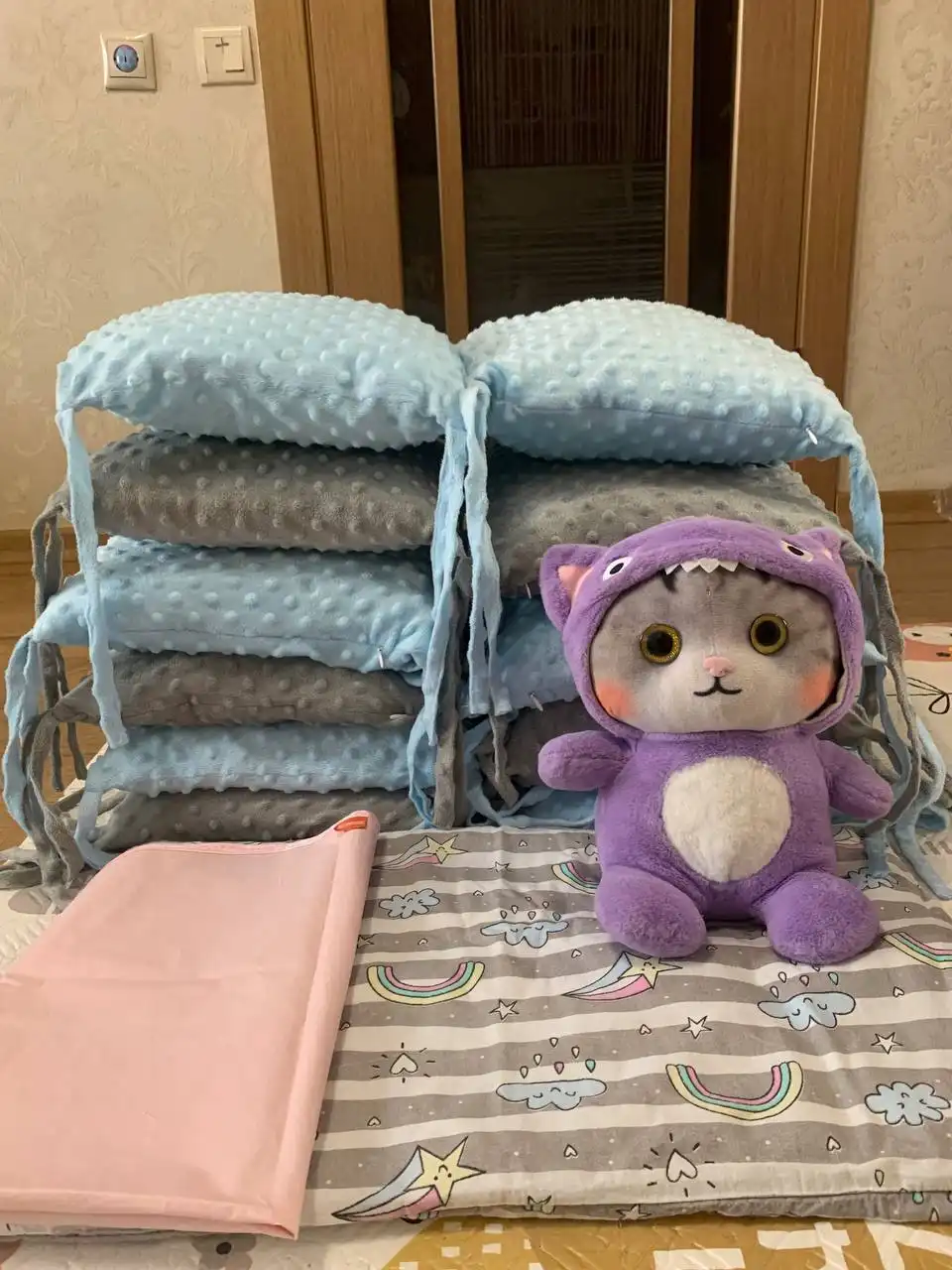 Продажа детских подушек-бортиков, клеенки и подушки