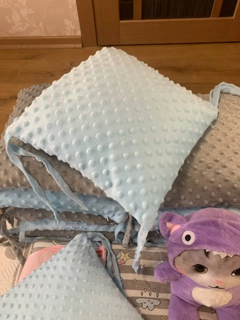 Продажа детских подушек-бортиков, клеенки и подушки