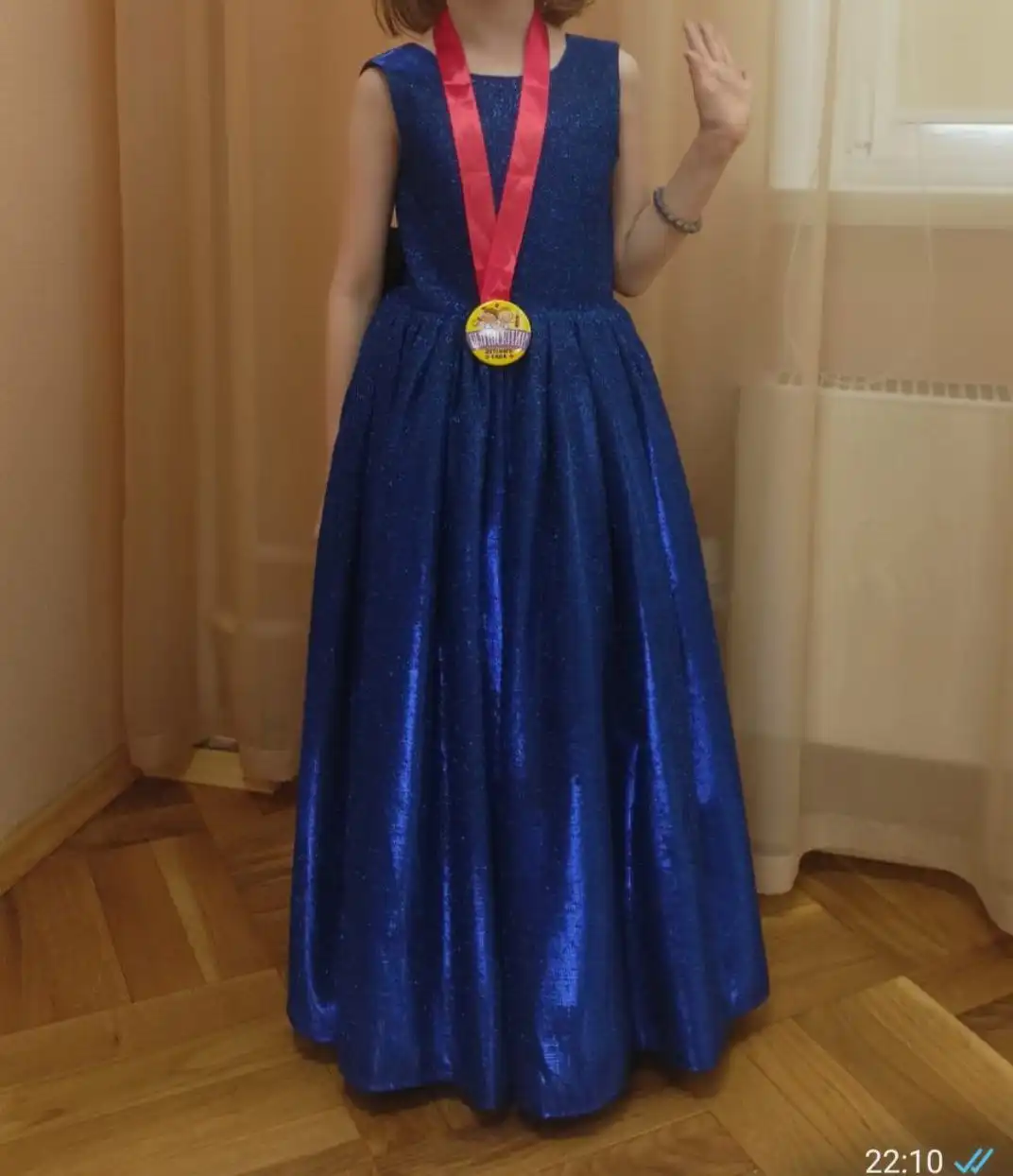 Шикарное платье в пол 116 размера