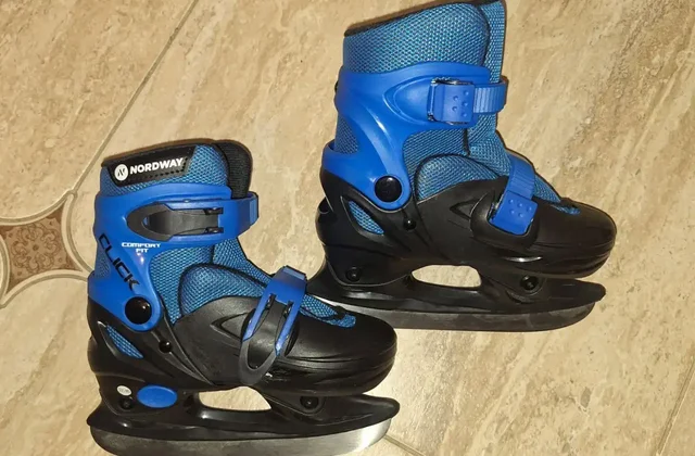 Коньки раздвижные 27-30 в идеальном состоянии - Хобби и отдых в Люберцы