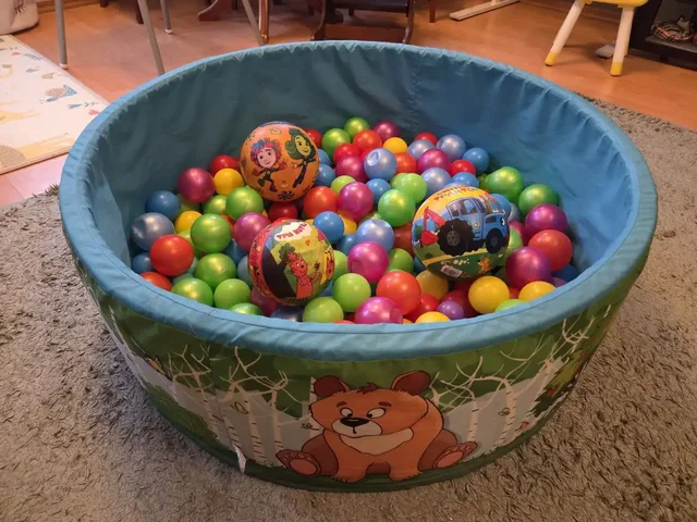 Детский сухой бассейн с шариками и мячами - Товары для детей в Люберцы