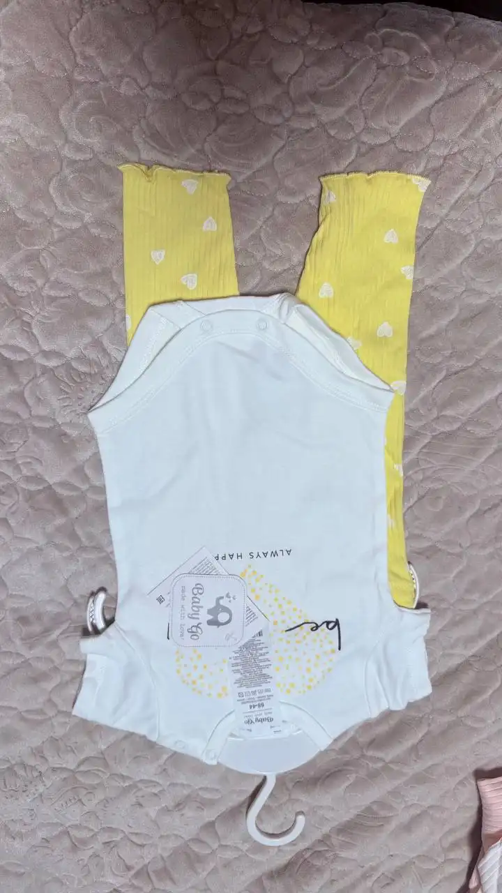 Новые комплекты детской одежды с бирками