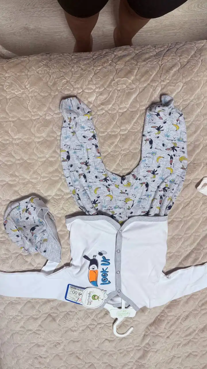 Новые комплекты детской одежды с бирками