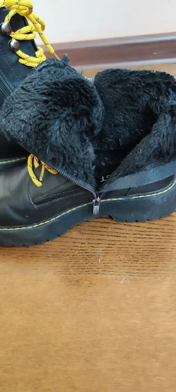Ботинки на меху 36 размер