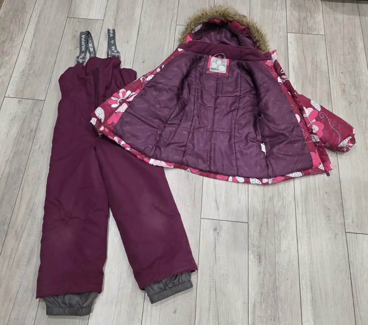 Продам зимний костюм HUPPA для девочки