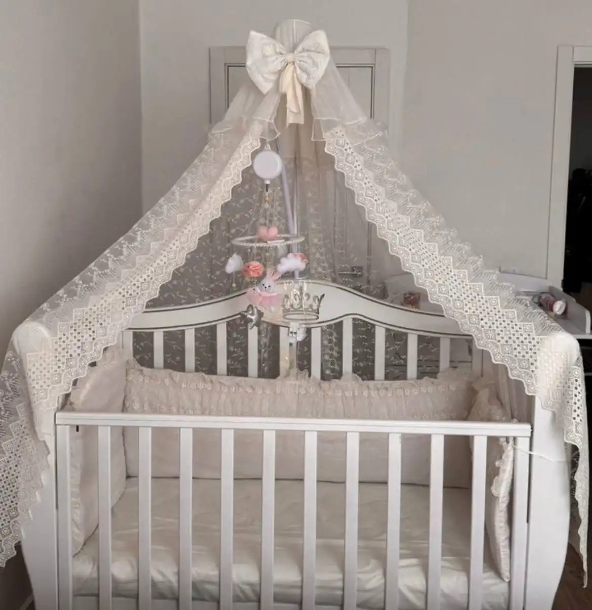 Бортики в детскую кроватку 120/120/60/60 с балдахином и бантом