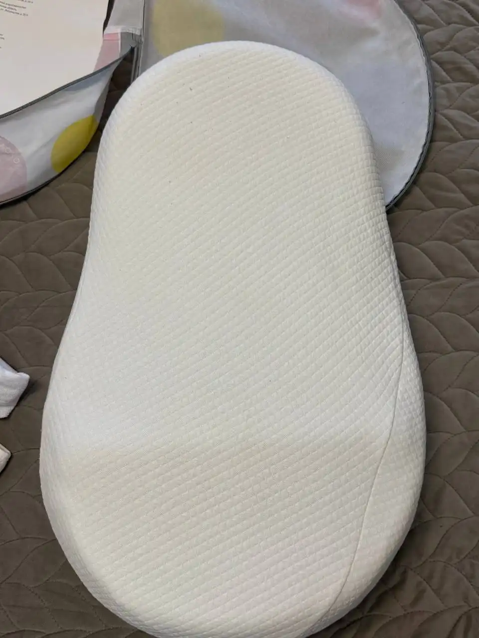 Кокон для новорожденных с комплектом