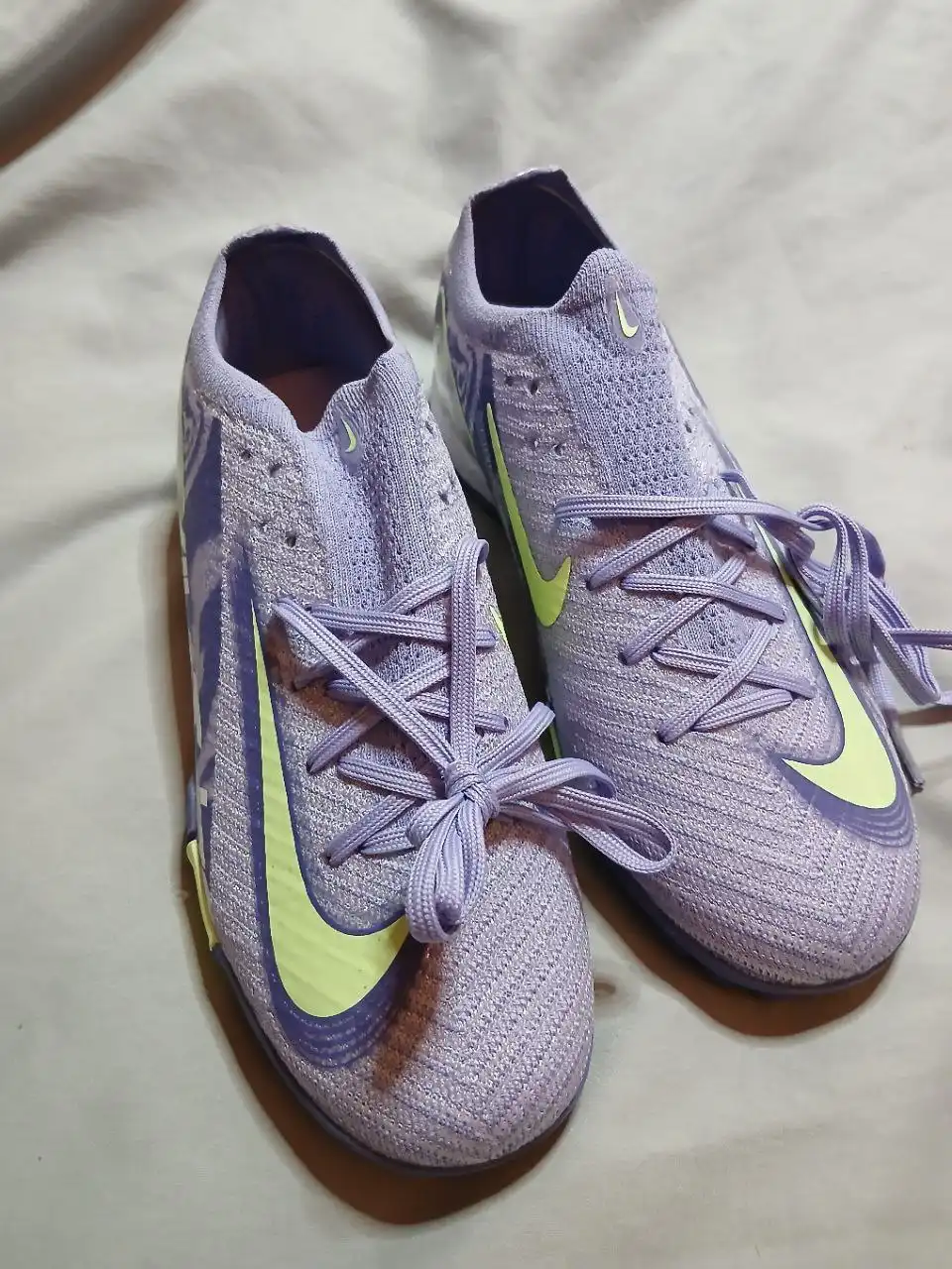 Футбольные шиповки 38 размера