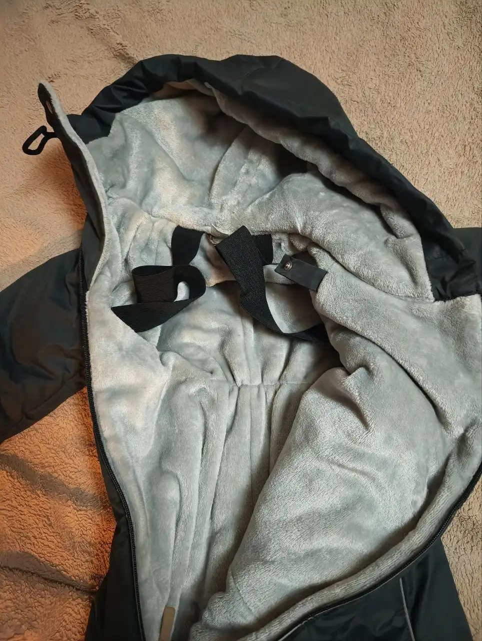 Продам комбез на мальчика растущий размер 104-110