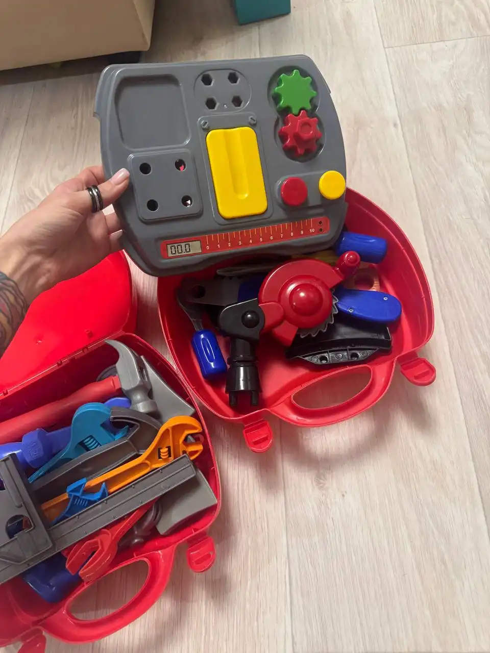 Детская кухня и наборы инструментов