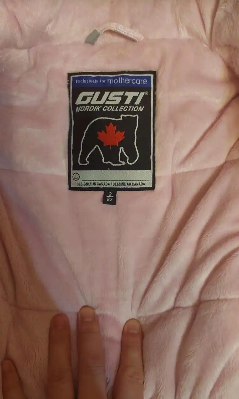 Продам зимний комбинезон Mothercare серый со зверями