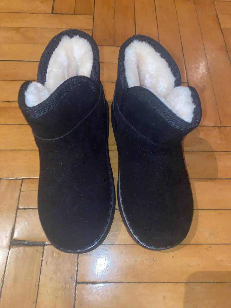 Детские угги 33 размер - Детская обувь (Одежда) в Некрасовка