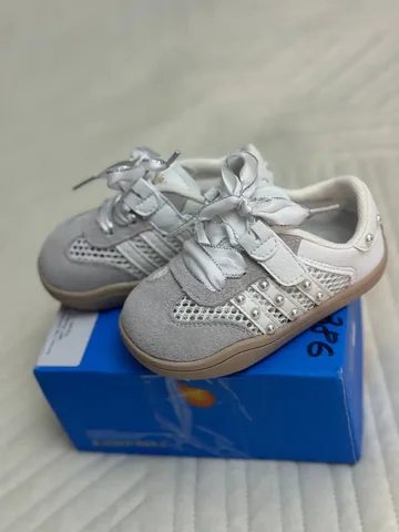 Новые кроссовки для девочки 19 размер - Одежда в Люберцы