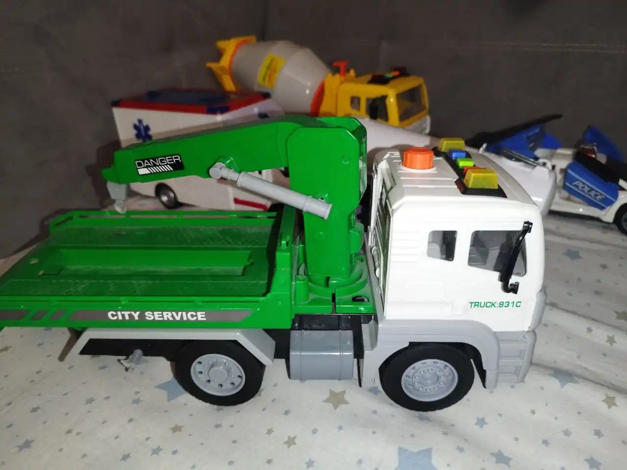 Игрушки в разном состоянии со звуками - Товары для детей в Некрасовка, Люберцы