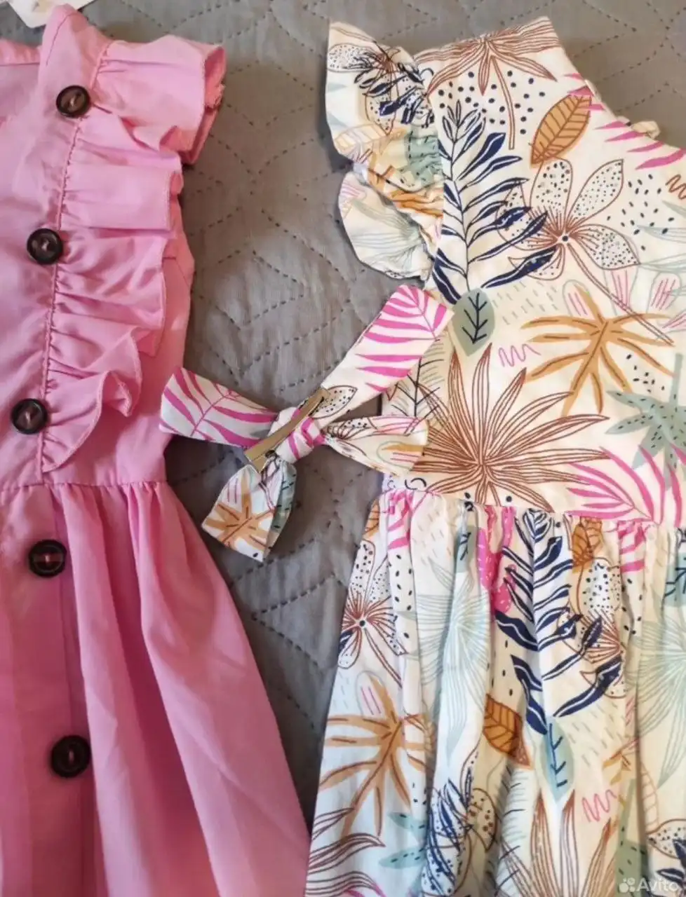 Продажа двух платьев 104 размера - Платья (Одежда) в Люберцы