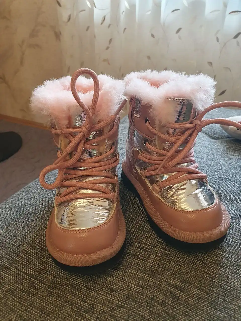 Новые зимние ботинки детские размер 24 - Обувь детская (Одежда) в Люберцы