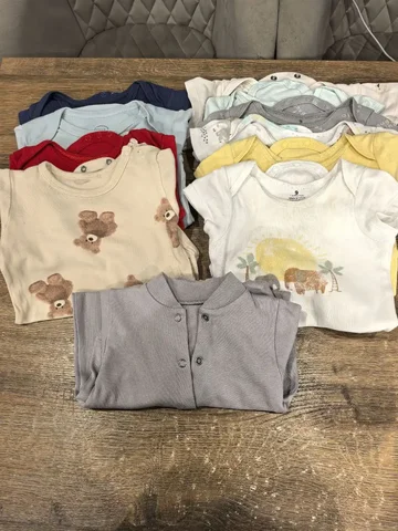 Детская одежда бодики и слип 68 размер - Постельные принадлежности в Некрасовка