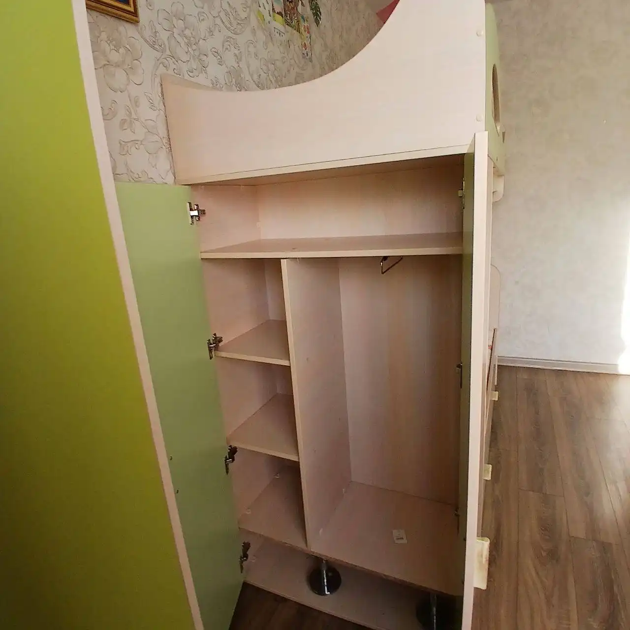 Детские кровати и книжный шкаф бесплатно - Детская мебель (Товары для детей) в Люберцы