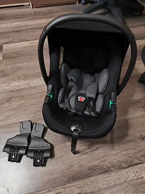 Продается автолюлька Tutis Elo i-size с адаптерами - Транспорт для детей в Люберцы