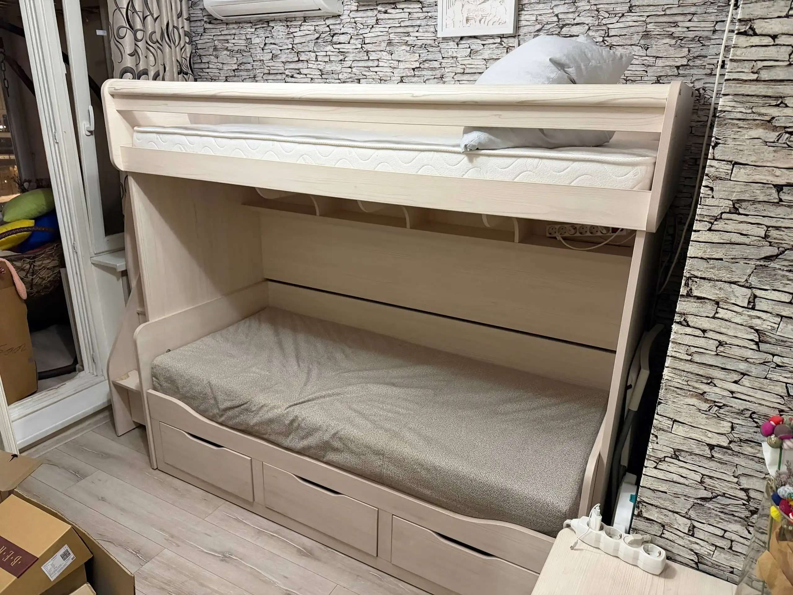 Продажа двухъярусной кровати с выдвижным спальным местом - Детская мебель (Товары для детей) в Люберцы