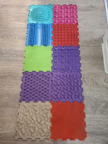 Продам ортопедические коврики в идеальном состоянии - Канцелярия в Некрасовка