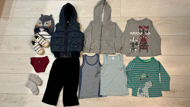 Новые комбинезоны Lassie и вещи брендов Mothercare, H&M, Zara - Бутылочки для кормления в Некрасовка