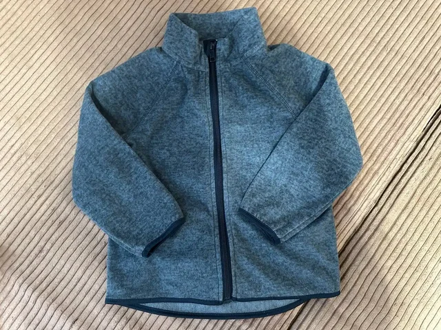 Детская флиска HM в идеальном состоянии - Вечерняя одежда в Люберцы