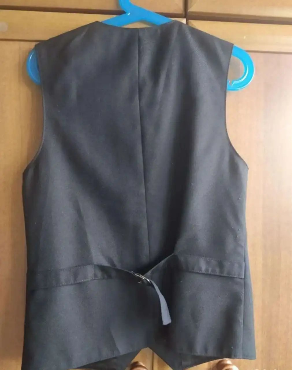 Черный детский жилет на рост 128-134 см - Детская одежда (Одежда) в Люберцы