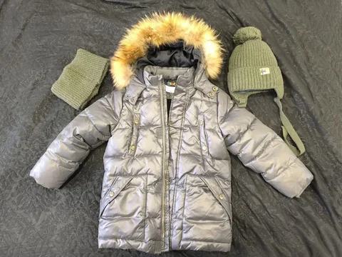 Детский зимний комплект: пуховик, шапка и снуд - Вечерняя одежда в Люберцы