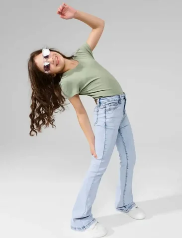 Джинсы расклешенные детские - частное объявление в Некрасовка