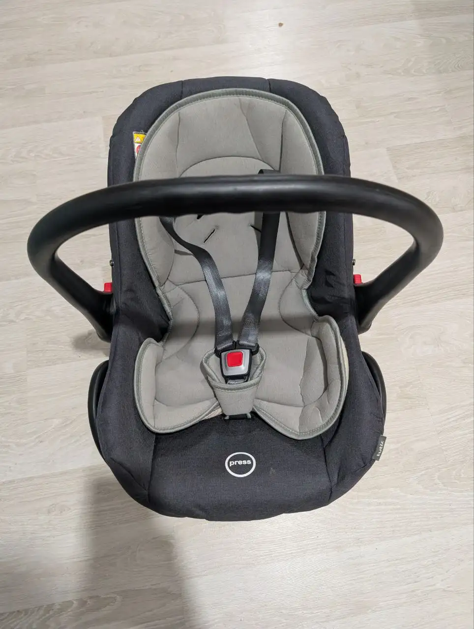 Автокресло Tutis Carlo с дополнительными аксессуарами - Автокресла (Товары для детей) в Некрасовка