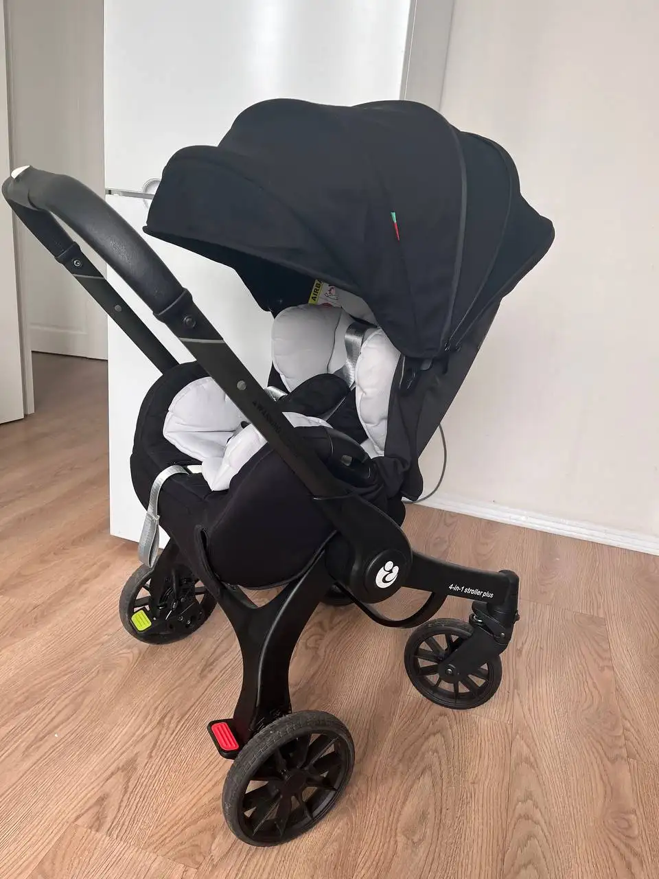 Коляска-автокресло 4 в 1 Luxmom E50 - Детские коляски и автокресла (Товары для детей) в Люберцы