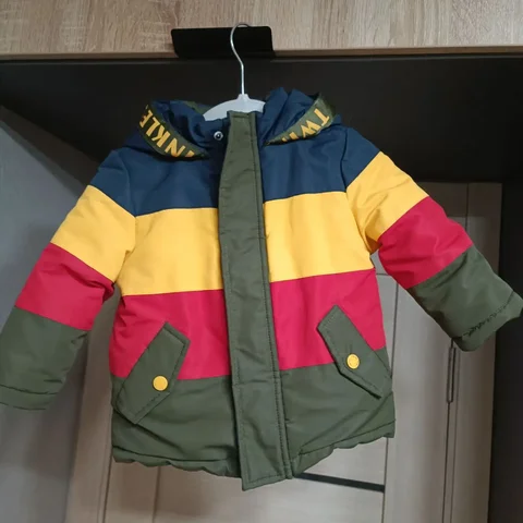 Детская утепленная куртка с капюшоном размер 80 - Детские книги в Люберцы