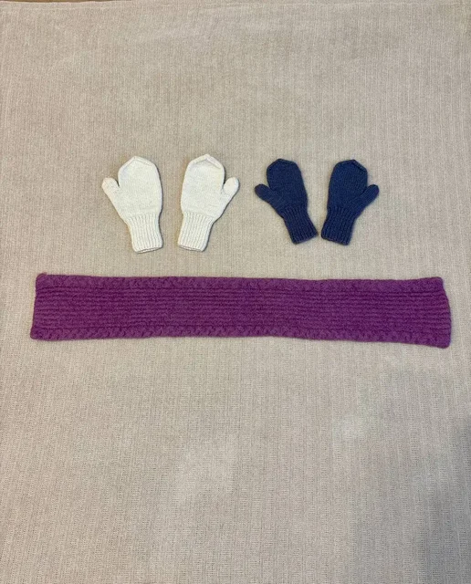 Вязаные варежки и шарф для ребенка 1-1.5 лет - Качели и шезлонги в Люберцы