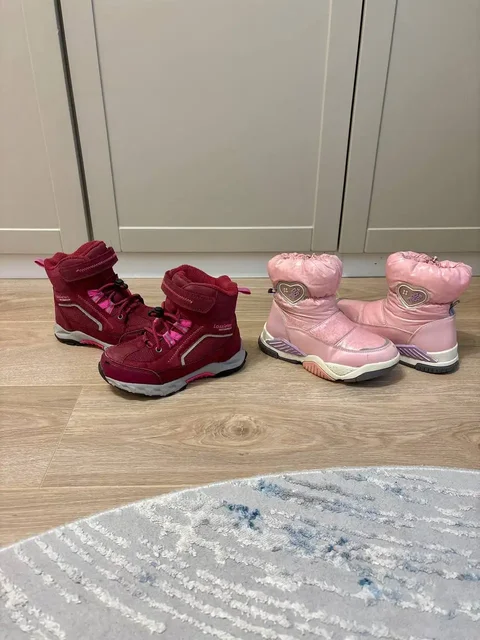 Зимние сапоги для девочки 31 р. Бордовые сапоги Lassie и нежно-розовые дутики - Футболки в Люберцы