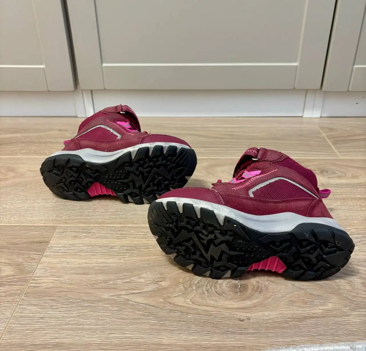 Зимние сапоги для девочки 31 р. Бордовые сапоги Lassie и нежно-розовые дутики - Детская обувь (Одежда) в Люберцы