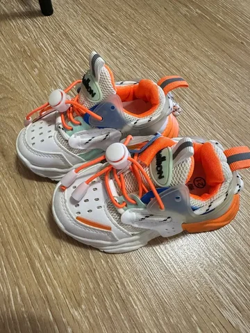 Кроссовки 21, надели раз - Боди в Люберцы