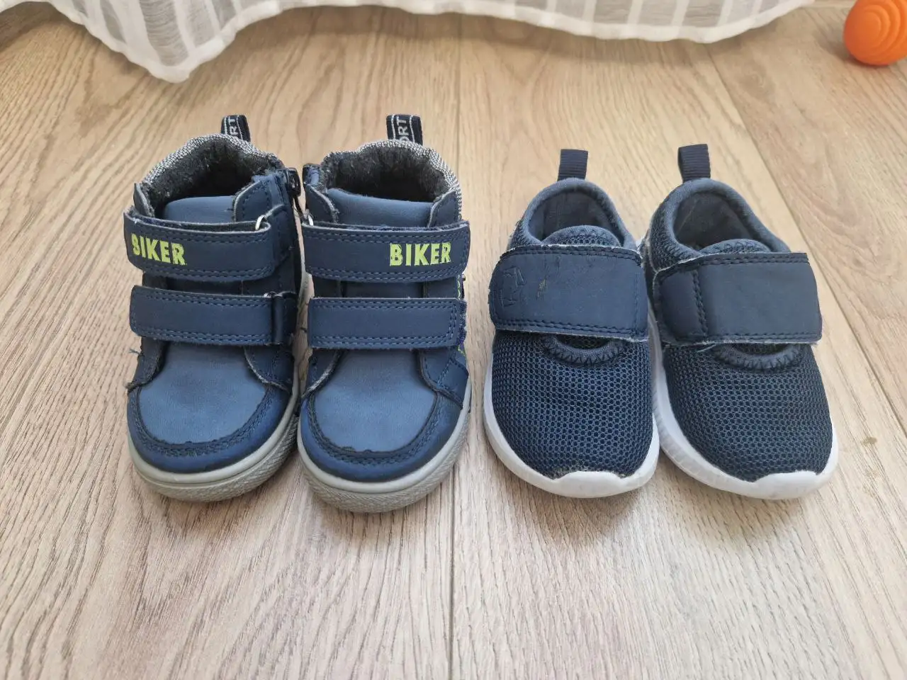 Демисезонный комбинезон и обувь для ребенка - Одежда и обувь (Товары для детей) в Люберцы