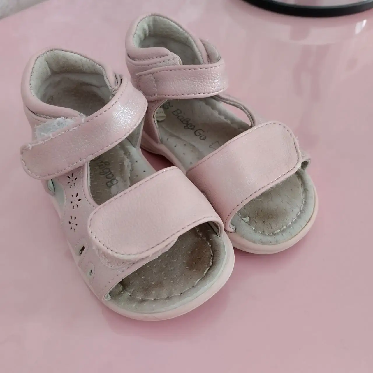 Отдам даром детские сандалики 20 размер baby go - Обувь (Товары для детей) в Люберцы