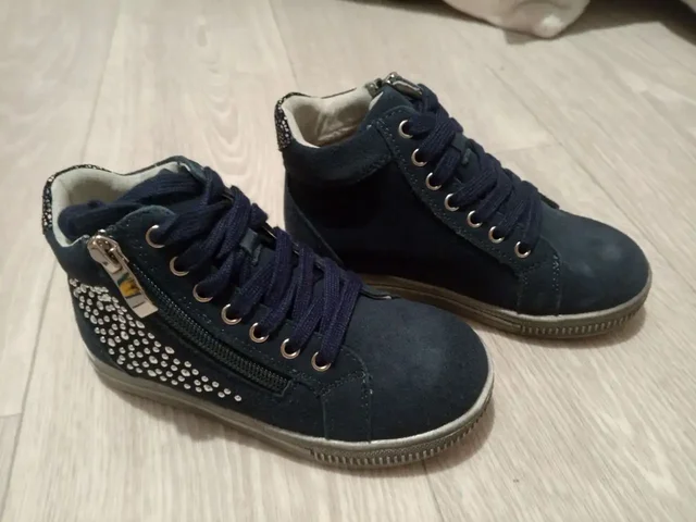 Новые ботиночки 27 размера - Одежда и аксессуары для детей в Люберцы