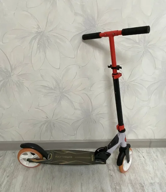 Самокат б/у в рабочем состоянии - Самокаты в Люберцы