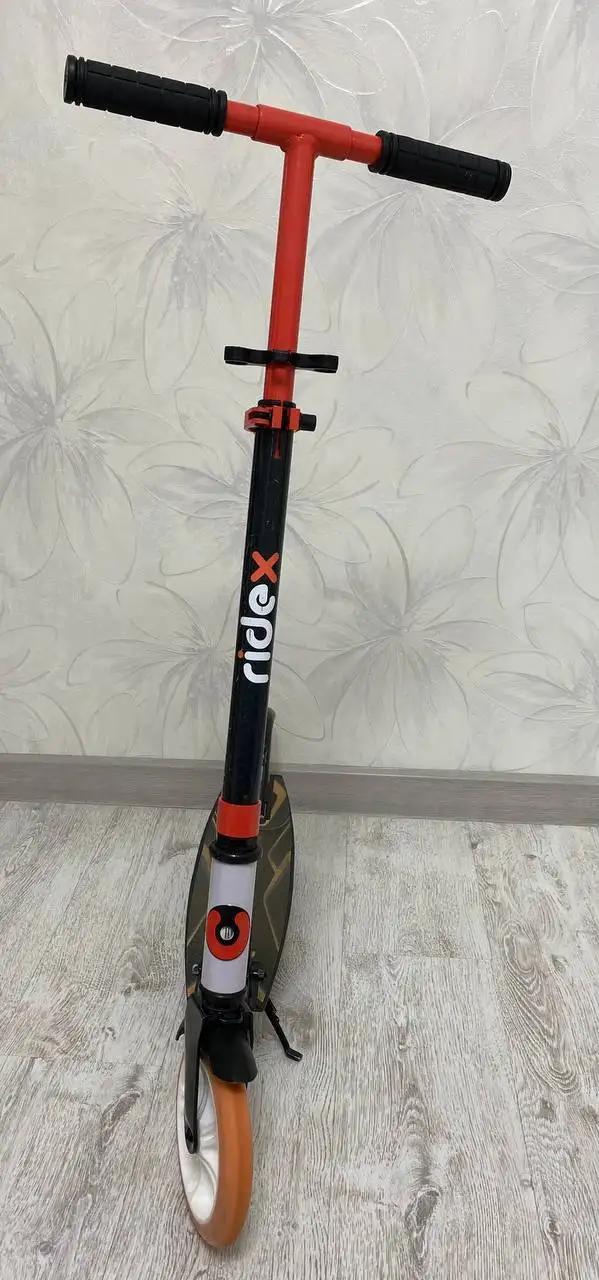 Самокат б/у в рабочем состоянии - Самокаты (Хобби и отдых) в Люберцы