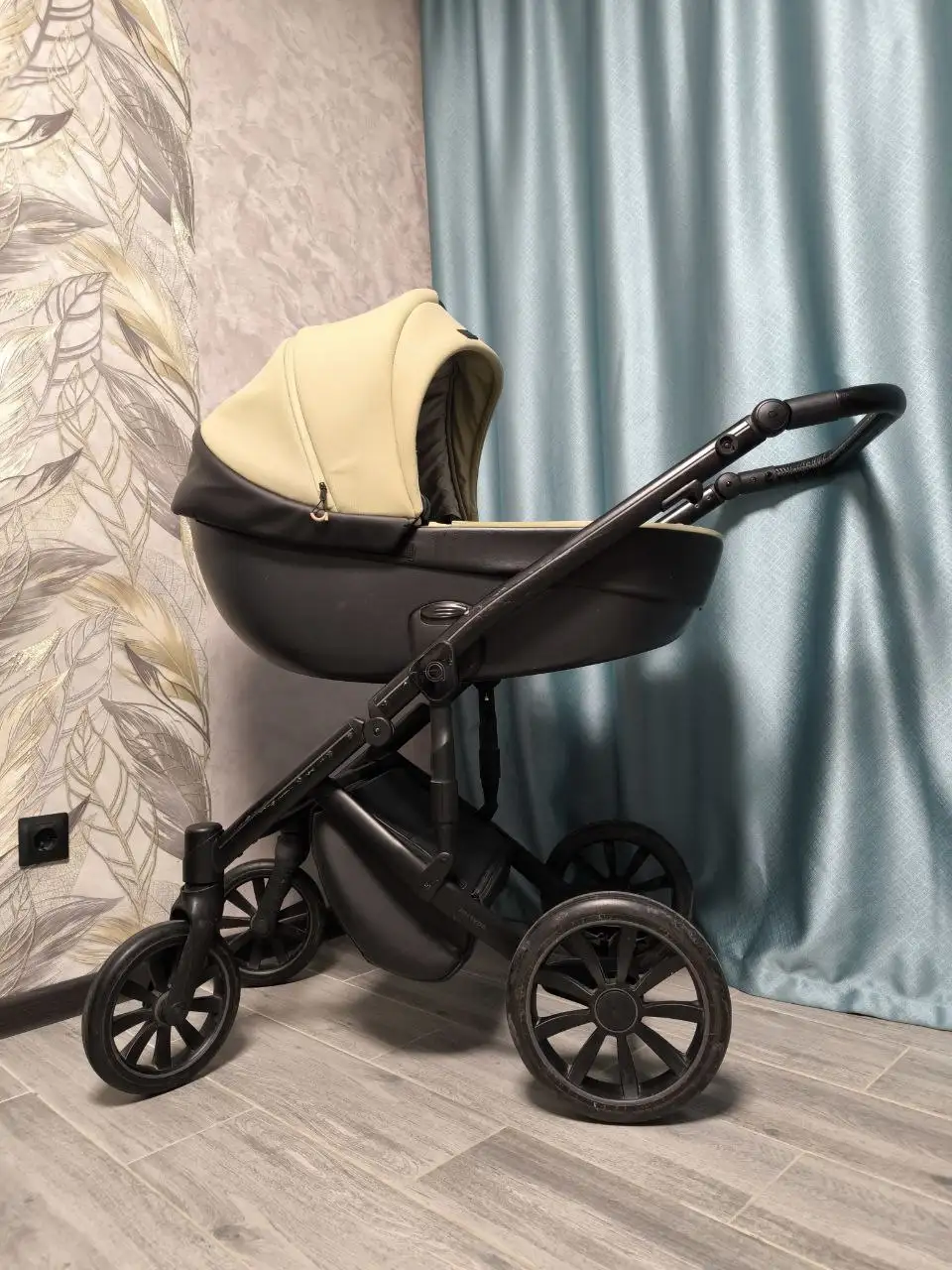 Продается коляска Anex m-type 3 в 1 - Детские коляски (Товары для детей) в Люберцы