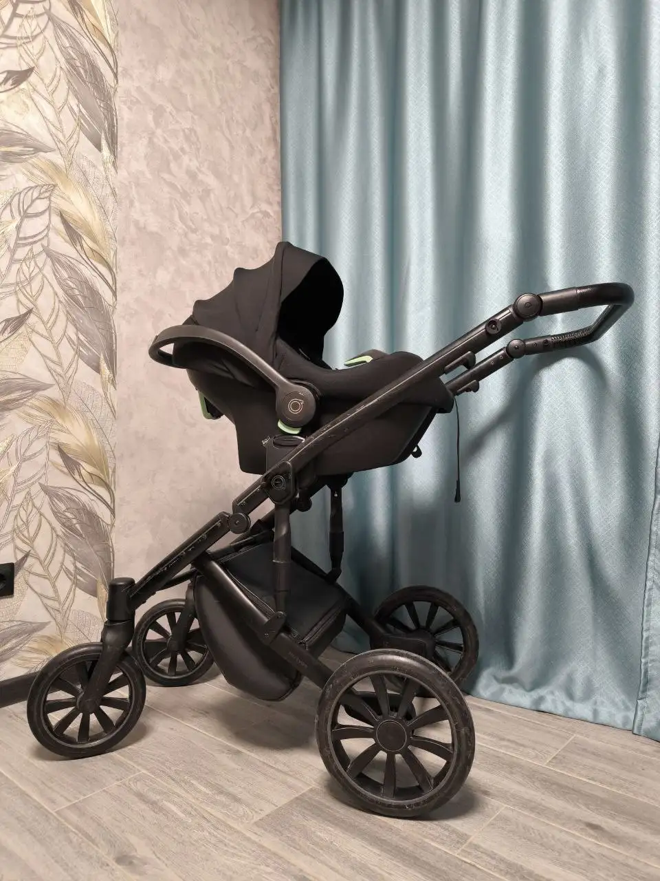 Продается коляска Anex m-type 3 в 1 - Детские коляски (Товары для детей) в Люберцы