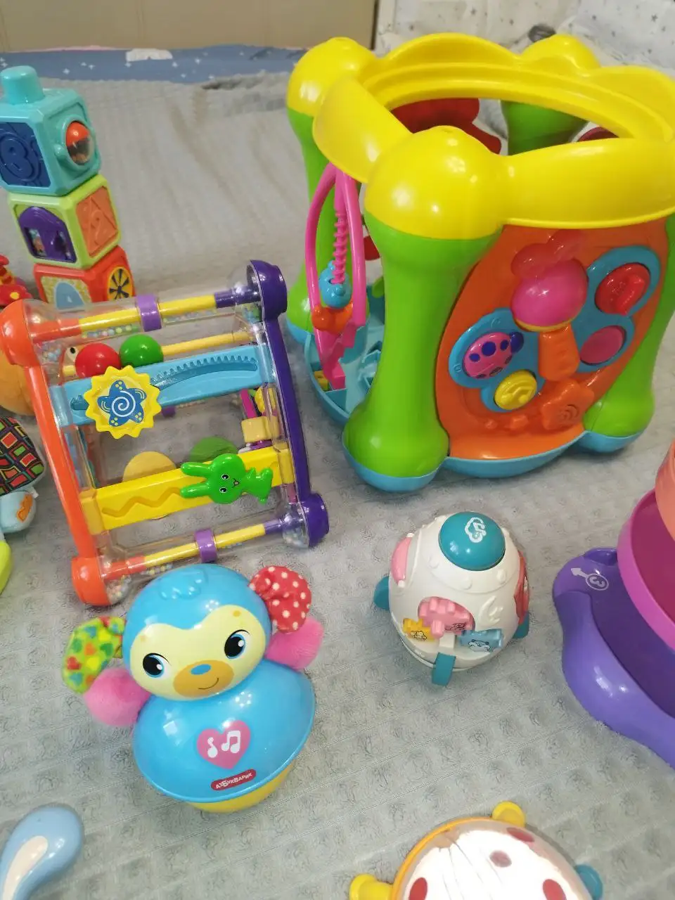 Продажа детских вещей в Некрасовке - Одежда и аксессуары (Товары для детей) в Некрасовка